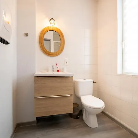 *le Scandi* T3 *hyper Centre*tout Confort*wifi アパート ルルド